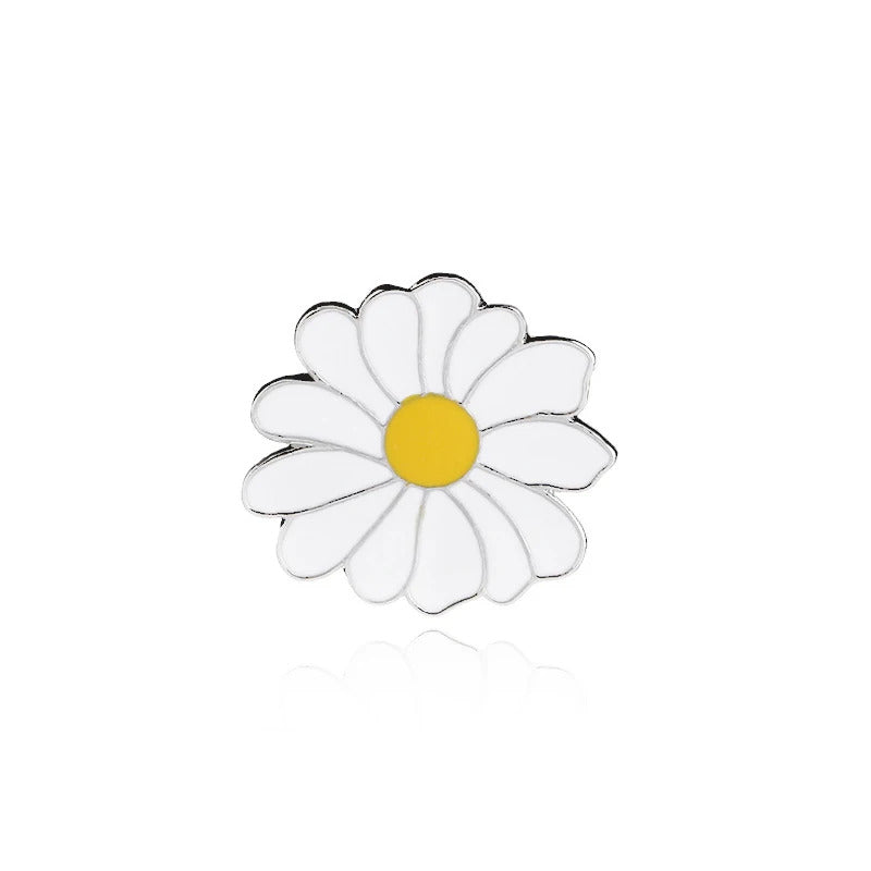 Fashion Lapel Pins Cute Daisy Brooch Clothes Backpack Pins For Women Girls Boys Gifts