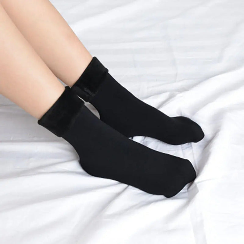 Women Winter Thicken Velvet Low Socks Solid Color Warm Socks Comfortable Thermal Velvet Wool Socks Elastic Seamless Snow Sock