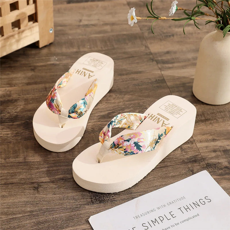 2024 Fashion Women Flip Flops Summer Beach Platform Slippers Casual Outside Wedges Sandals Summer Women Shoes