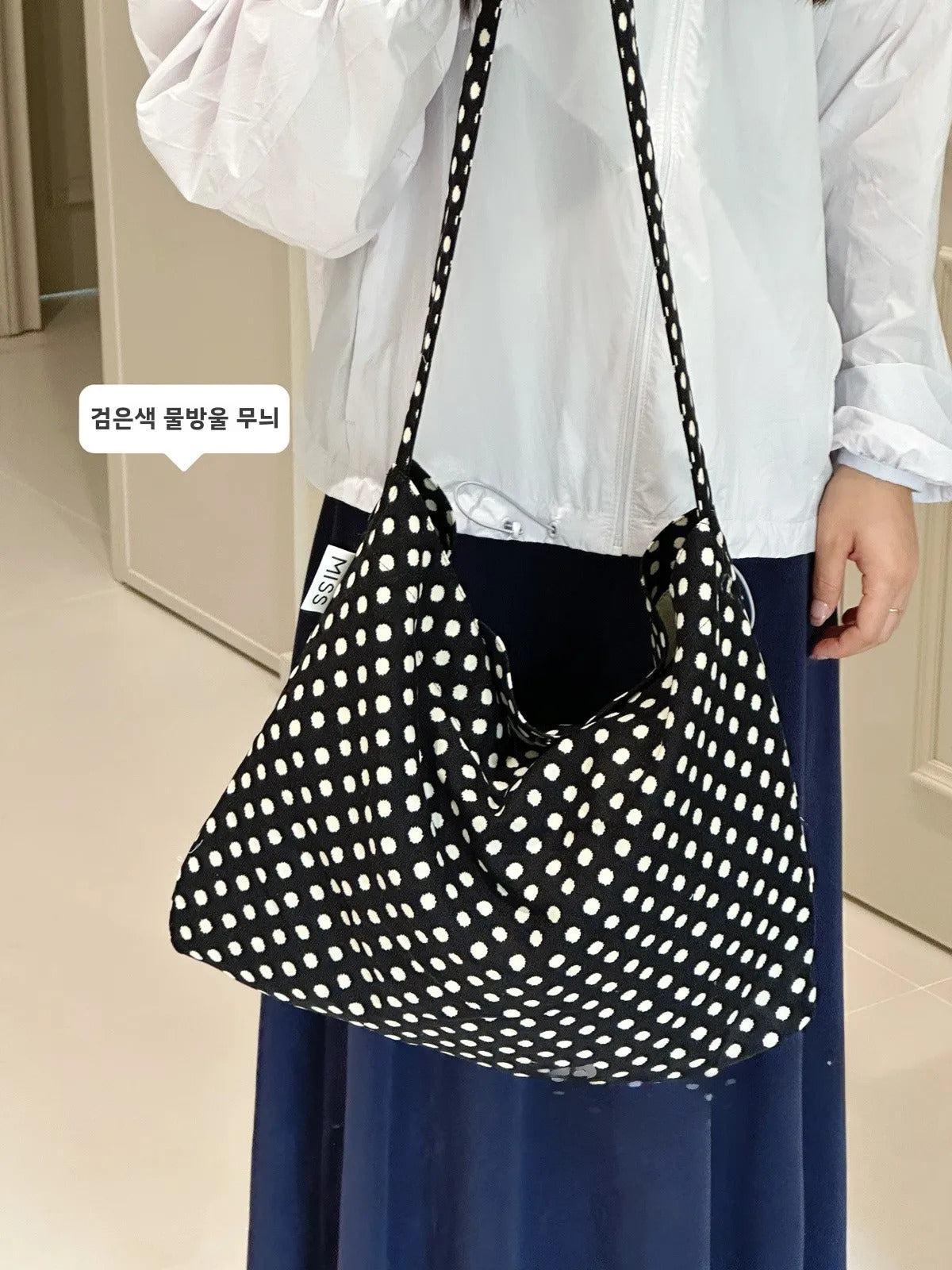 Floral Casual Canvas Bag Large Capaci Bag Women Japan fashion Ins Sle Lightweight Messenger Bag Student Commuter Shoulder...