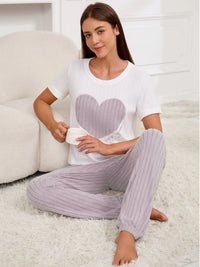 Women's new style pajamas set heart pattern short sleeve shirt trousers two-piece simple and lovely casual home wear