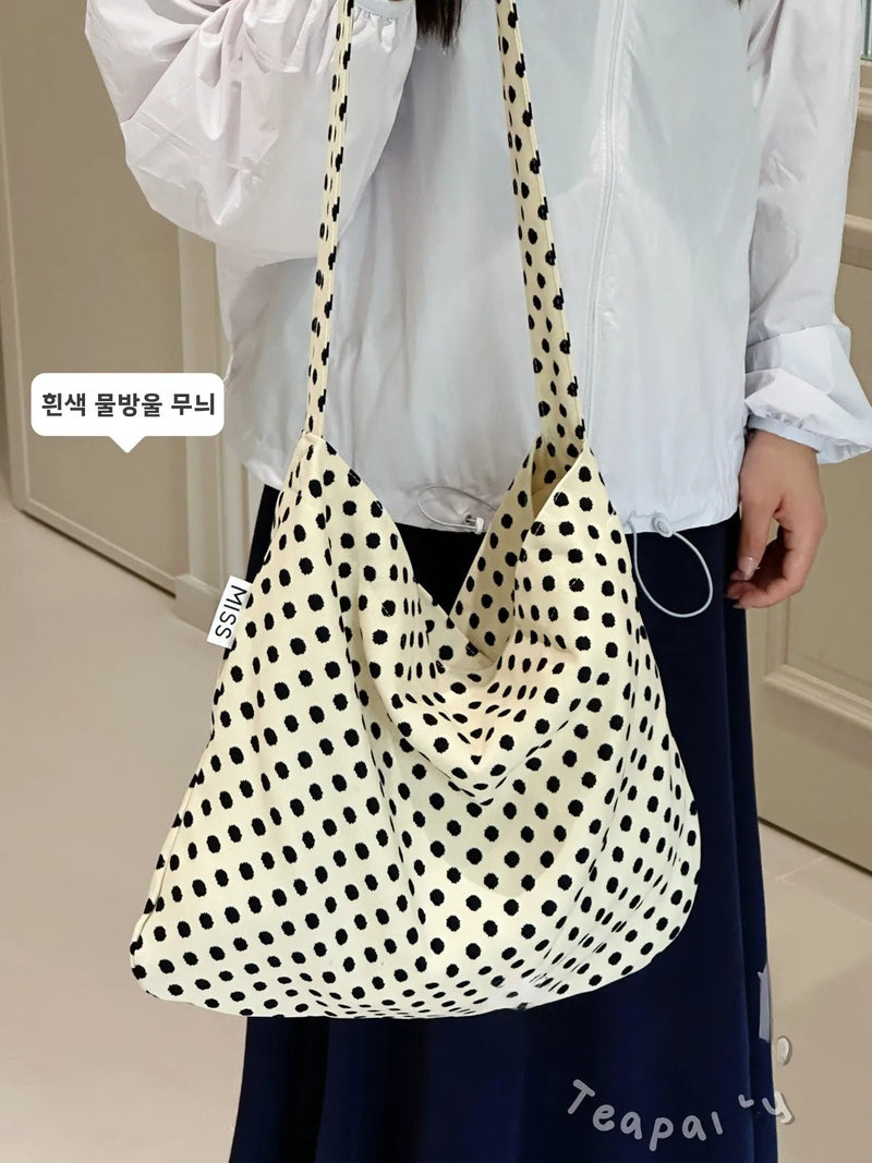 Floral Casual Canvas Bag Large Capaci Bag Women Japan fashion Ins Sle Lightweight Messenger Bag Student Commuter Shoulder...