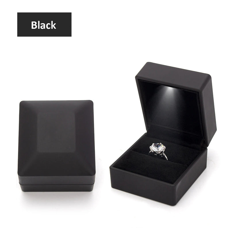 1 Pcs LED Jewelry Ring Box Luxury Velvet Rubber Necklace Pendant Gifts Display With Light For Proposal Engagement Wedding Case