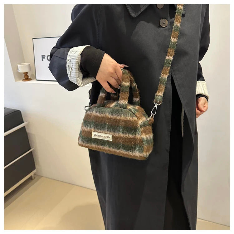 Fashion Retro Plush Plaid Women's Shoulder Bag Casual Retro Ladies Woolen Crossbody Bags Female Change Purse Tote Handbags