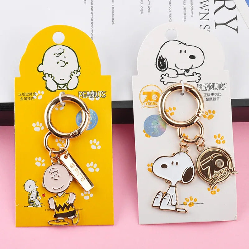 Anime SNOOPY Charlie Metal Keychain Cute Couple Bagpack Pendant Key Ring for Men Women Car Keychain Accessories Birthday Gift