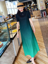 Summer Dress 2023 New Pleated Dress Temperament Fashion Sexy Simple Pleated Oversized A-line Long Skirt O-Neck Robe