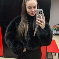 Iconic Street Fashion Week Luxury Brand Gardient Cropped Faux Fur Coat Women Winter 2024 Hot Cool Girls Fluffy Short Fur Jacket