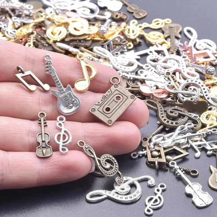 50Pcs/Lot Vintage Random Diy Bulk Violin Guitar Musical Note Charms Mixed Hip Hop Music Instruments Microphone Pendant Jewelry