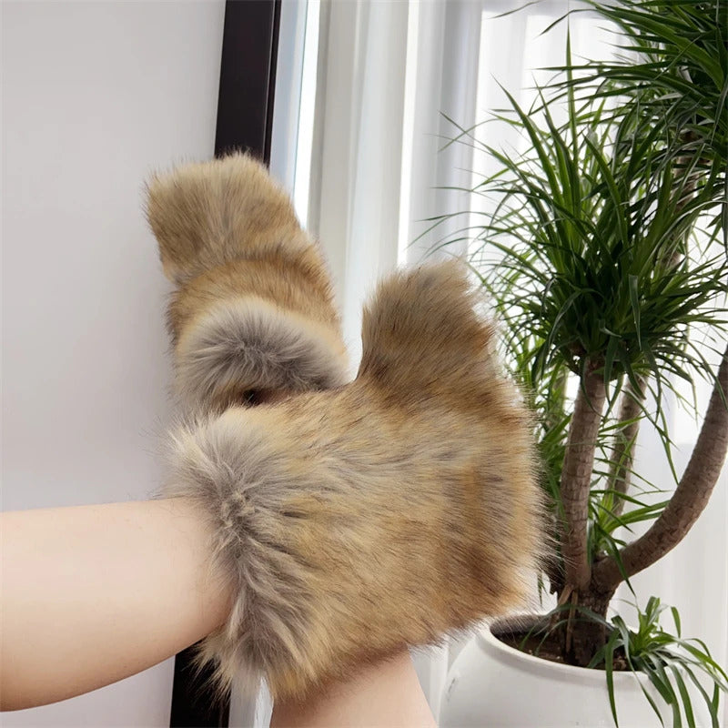 New Winter Fur Onepiece Raccoon Fur Female Snow Boots Fur Shoes Outdoor Mid Leg Boots