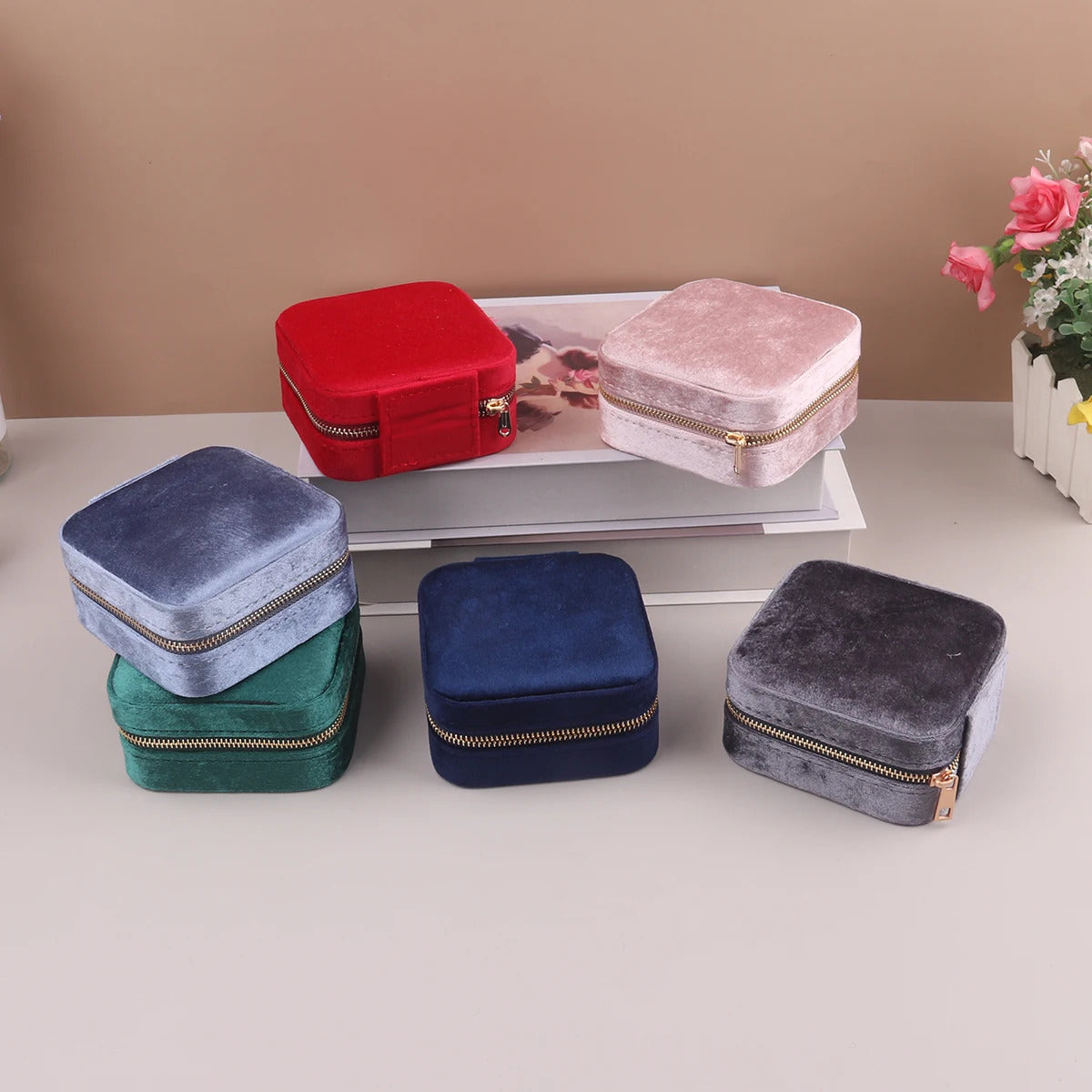 Velvet Jewelry Box For Women Geometric Sqaure Jewelry Storage Case Necklace Ring Earrings Travel Portable Zipper Boxes