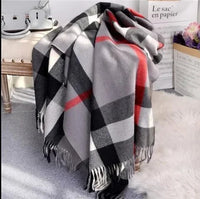 Checkered Scarf Classic British Cashmere for Autumn and Winter Thickened and Warm Versatile and Versatile Scarf Large Shawl