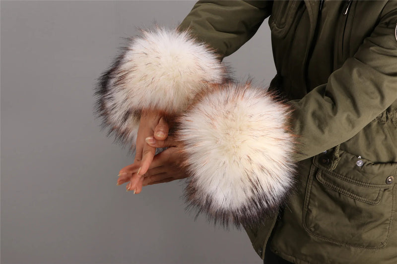 Imitation Raccoon Fox Hair Fluffy Hand Rings Fluffy Wrist Guards Women's Cuffs Imitation Rabbit Fur Bracelets Cuffs Wrist Covers