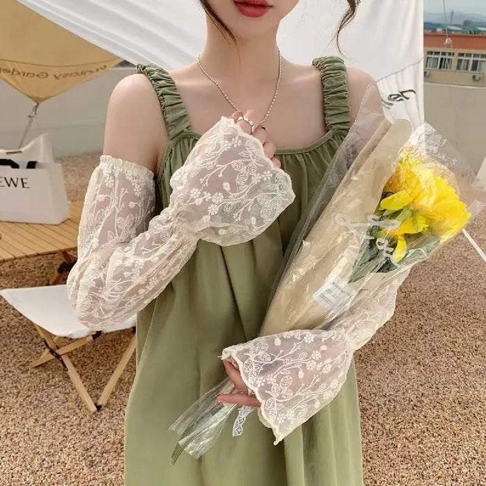 Women's Sleeves Lace Hollow Arm Guards Fashion Women's Instagram Loose Sleeve Gloves Thin Arm Sleeves Sunshade Sleeves