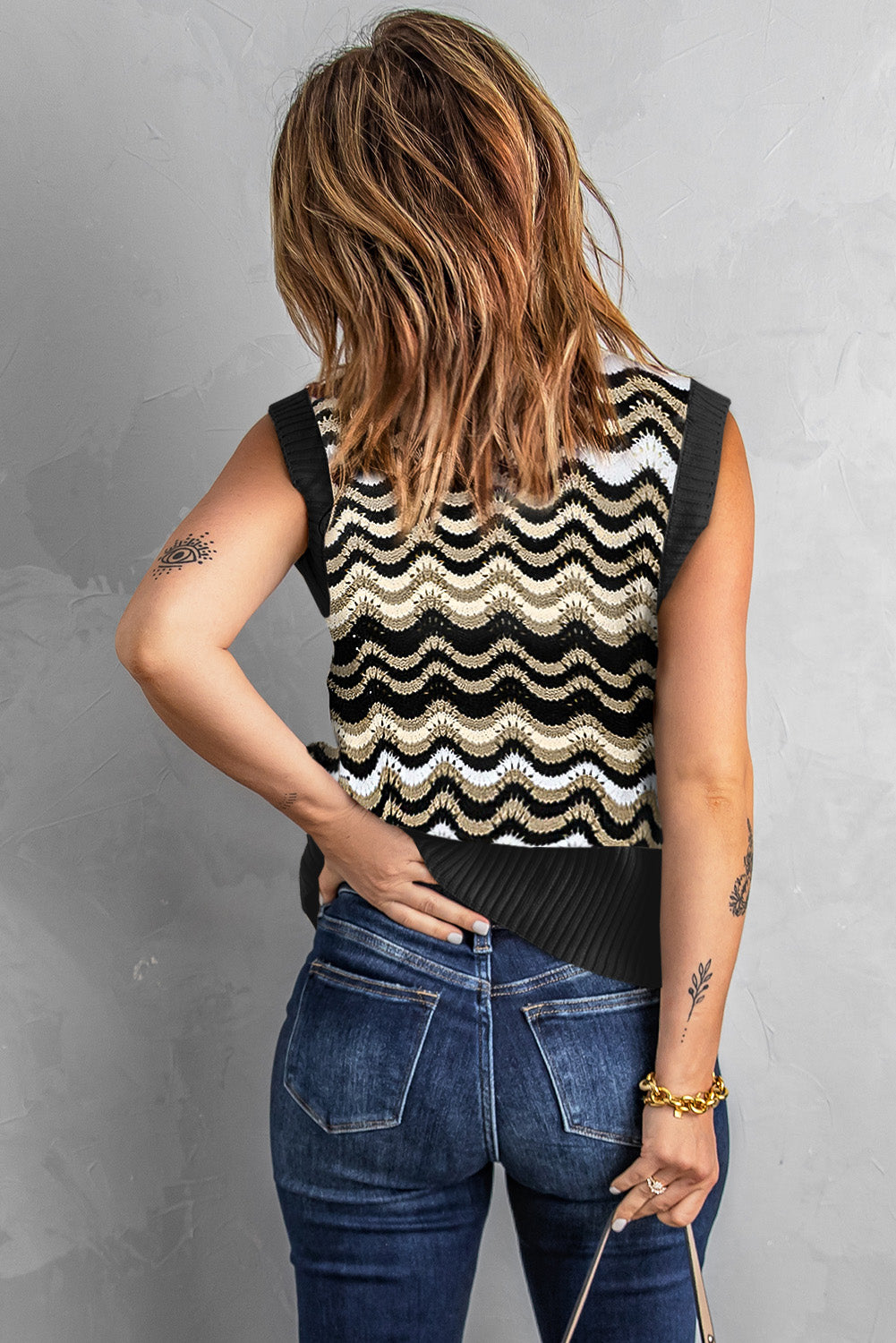 Black Wavy Stripes Knit Vest Pullover Sweater