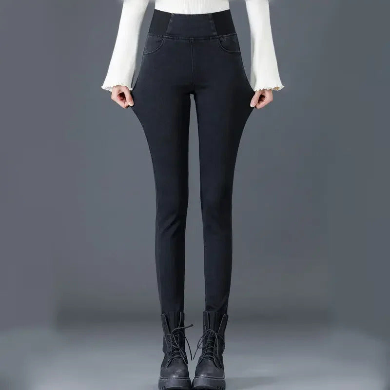 High-Waisted Women's Fleece-Lined Plus Size Jeans Elastic Waist Slimming Trousers Smooth Your Silhouette Autumn/Winter