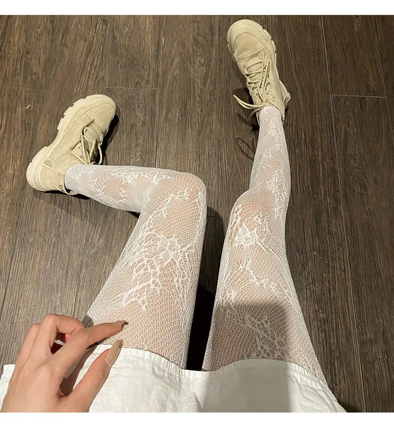 Classic Lolita Hollowed Out Lace Mesh Stockings Bottomed Pantyhose Hot Tights Japanese Lolita Retro Floral Rattan White Stocking