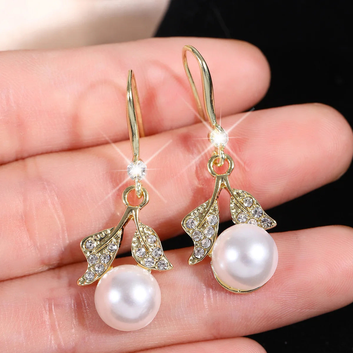 2 Women's Silver Needle Bow Studded With Diamond Pearl Earrings, Fashionable And Niche Design, High-end And Refreshing Earrings