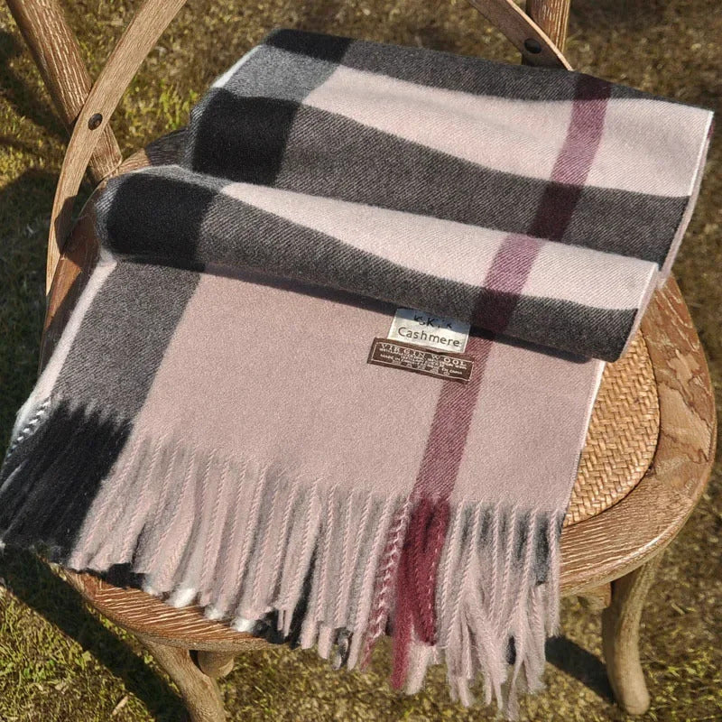 Checkered Scarf Classic British Cashmere for Autumn and Winter Thickened and Warm Versatile and Versatile Scarf Large Shawl