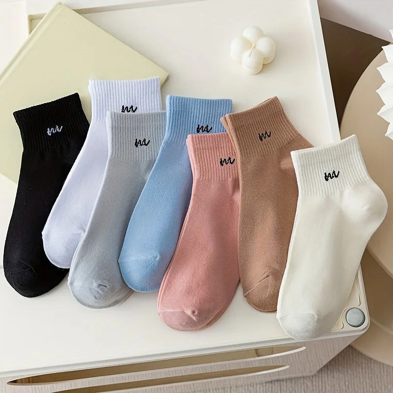 5 Pairs Letter Print Socks Comfy & Breathable Sports Short Socks Women's Stockings & Hosiery Soft & Comfy All-match Short Socks