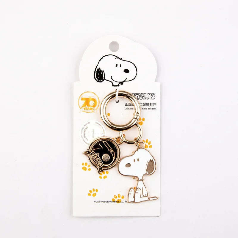 Anime SNOOPY Charlie Metal Keychain Cute Couple Bagpack Pendant Key Ring for Men Women Car Keychain Accessories Birthday Gift