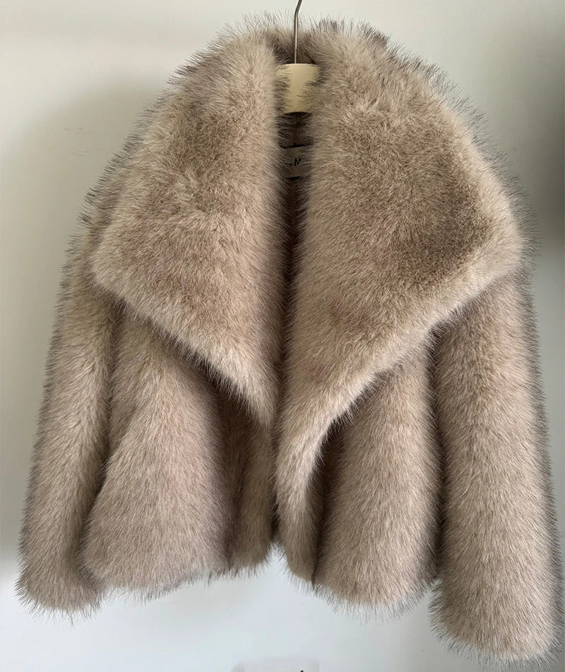 2024 Winter New Fashion Gradient Fluffy Fur Coat Women High Street Luxury Big Fur Collar Faux Fox Fur Jacket Female Overcoats