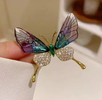 Retro Green Emerald Crystal Butterfly Brooches for Women Girls Elegant Badges Classic Lady Dress Suit Jewelry Accessories Gifts