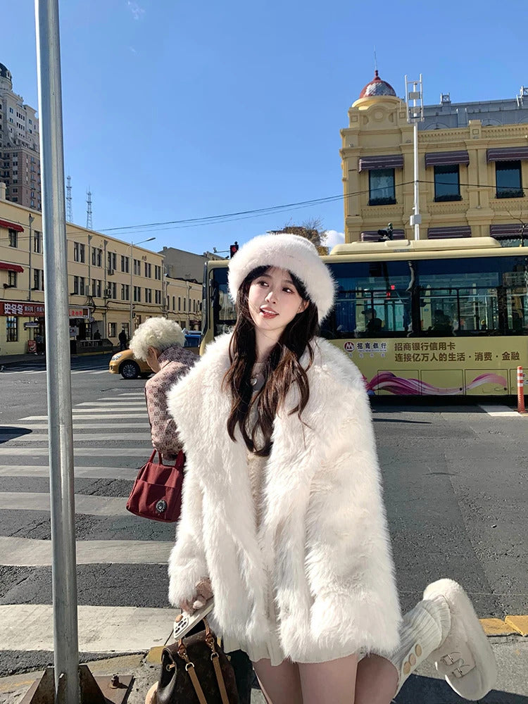 Lautaro Autumn Winter Oversized Loose Casual Luxury Soft Thick Warm Hairy Faux Fox Fur Coat Women Long Sleeve Fluffy Jacket 2024