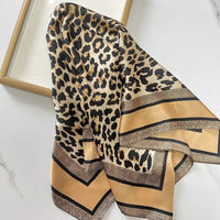 1pcs 70cm Leopard Print Silk Scarf for Women Imitation Silk Light Luxury Versatile Headwear Bag Decoration Clothing Square Scarf