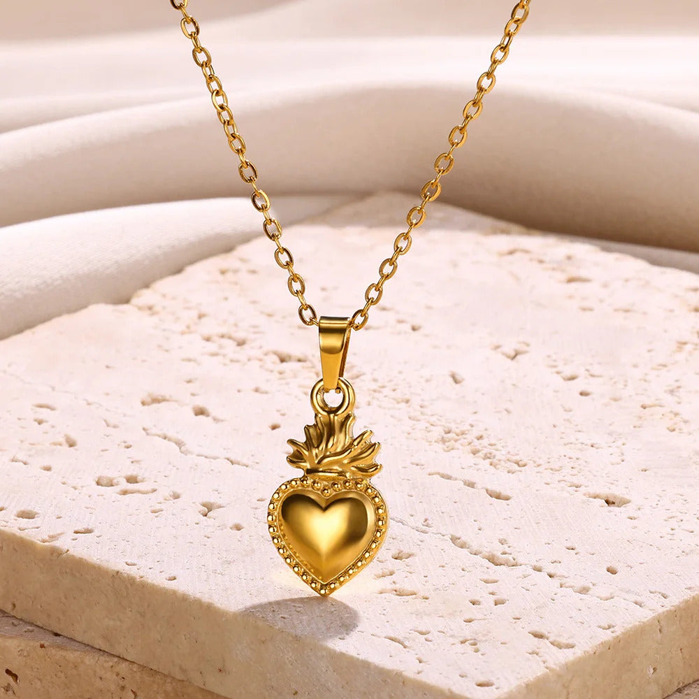 Stainless Steel Love Heart Necklace For Women 2023 New Trendy Lip Chain Simple Pendant Necklace Jewelry Gift Wholesalers