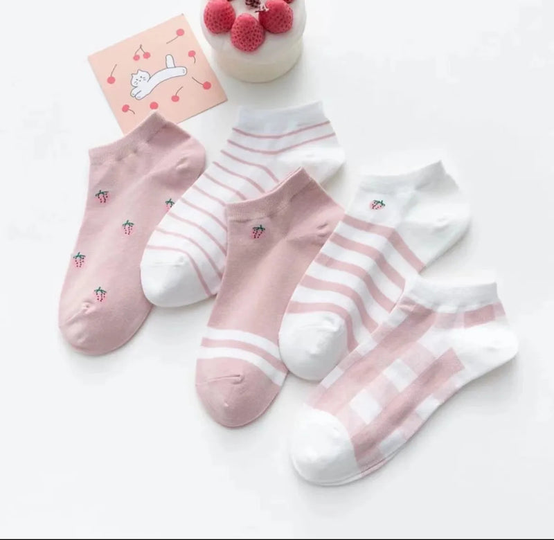 5 Pairs Letter Print Socks Comfy & Breathable Sports Short Socks Women's Stockings & Hosiery Soft & Comfy All-match Short Socks