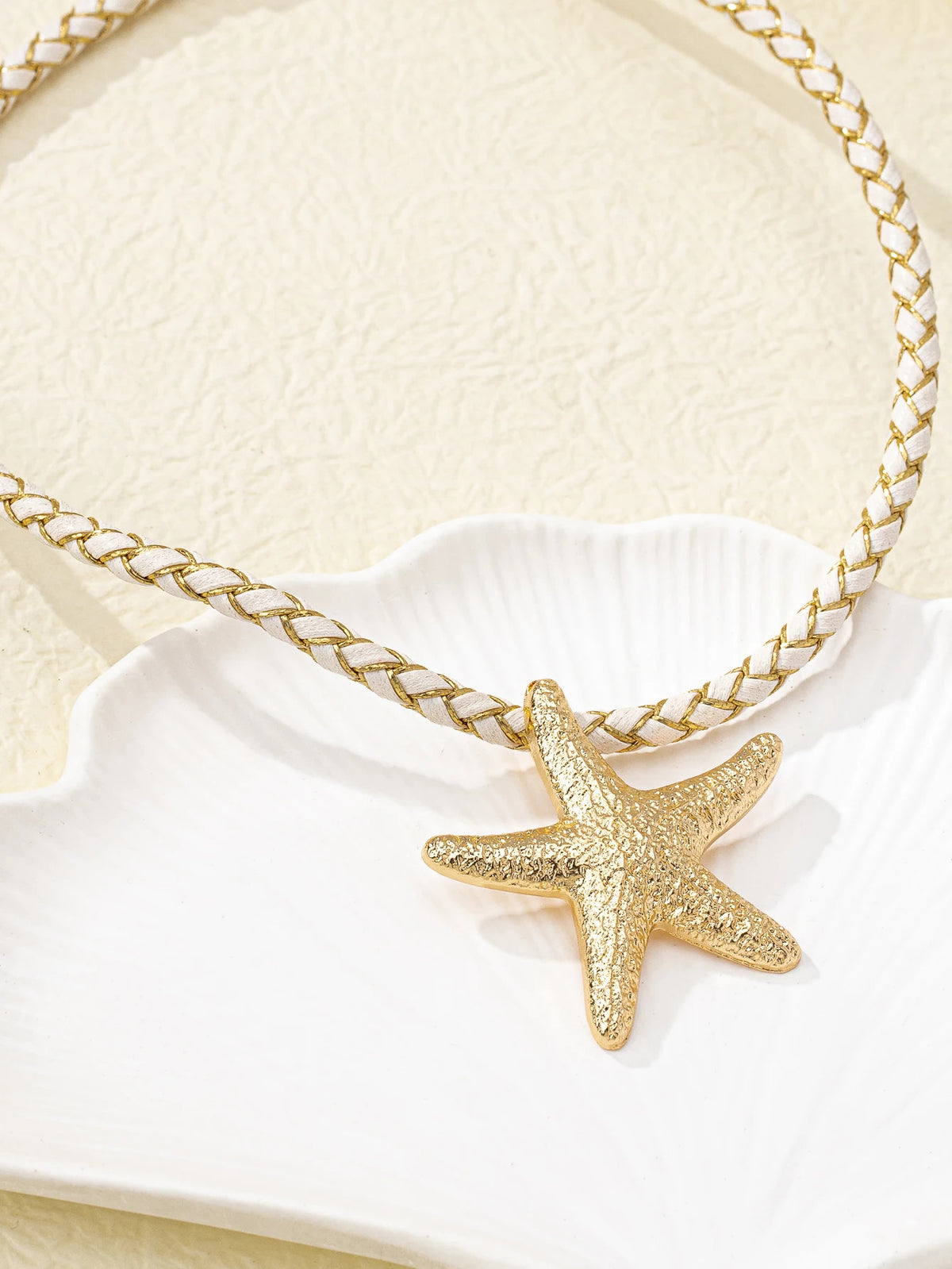 1 set of fashion cross-border hot simple ladies starfish necklace earrings three-piece set