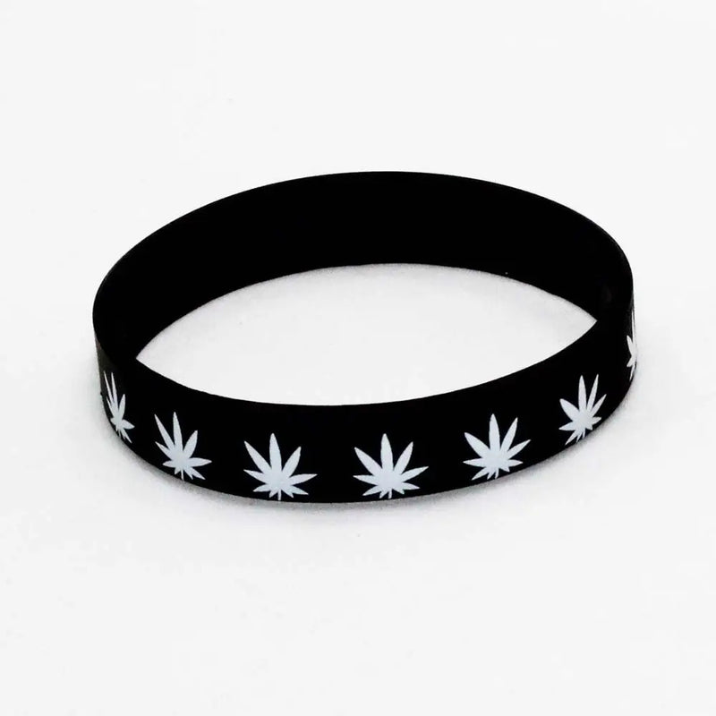 Hip Hop Minimalism Maple Leaves Fashion Jewelry Waterproof Silicone Bangle Wristband Silicone Bracelet Maple Leaf Bracelet