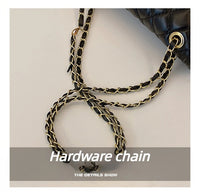 2024 new diagonal chain small square bag, classic texture, simple and fashionable, niche fashion style, luxurious high-end feel