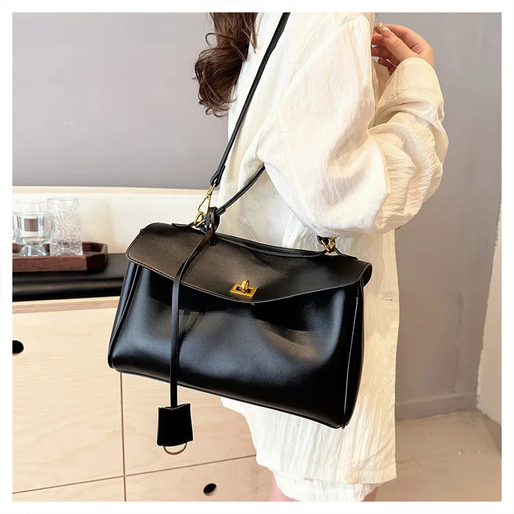 New Crossbody Bags French Style Women's Retro Trend Advanced Axillary Bag Retro Fashion Leisure Versatile Commuter Shoulder Bags