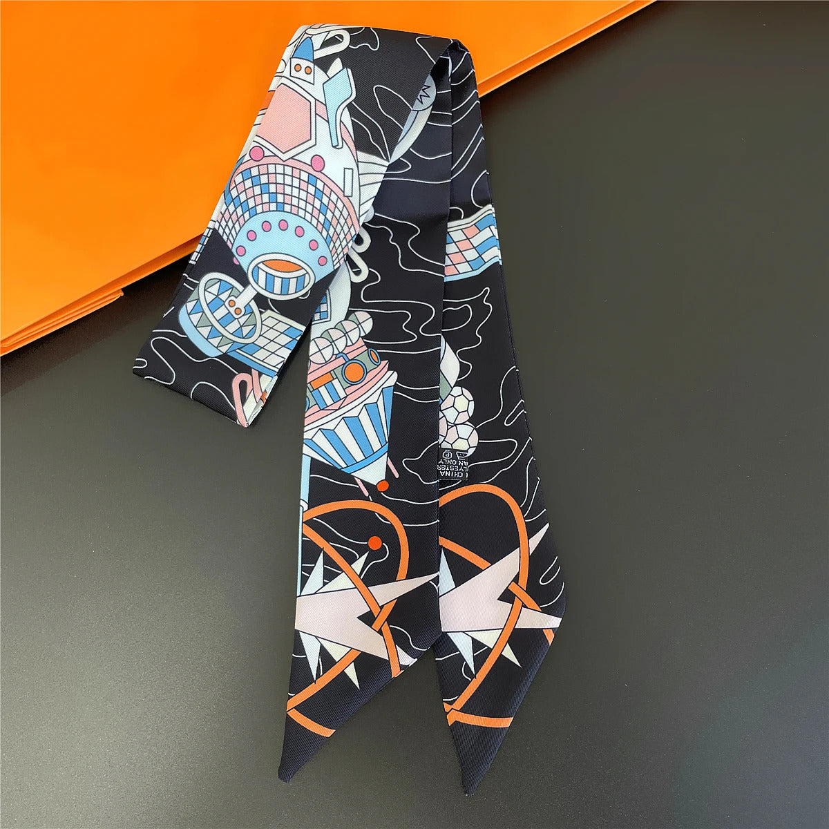 2024 Brand Design Zebra In Flowers Women Scarf Luxury Silk Scarf Fashion Hair Headband Foulard Skinny Bag Scarves Neckerchief