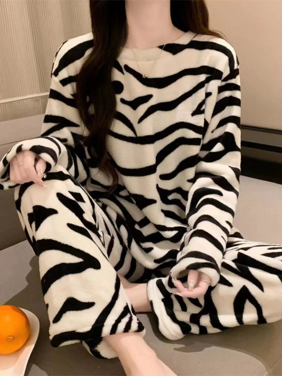 Zebra Striped Coral Velvet Pajamas Homewear Suit Women's Fall and Winter New Home Suit Padded and Thickened Warm Clothes