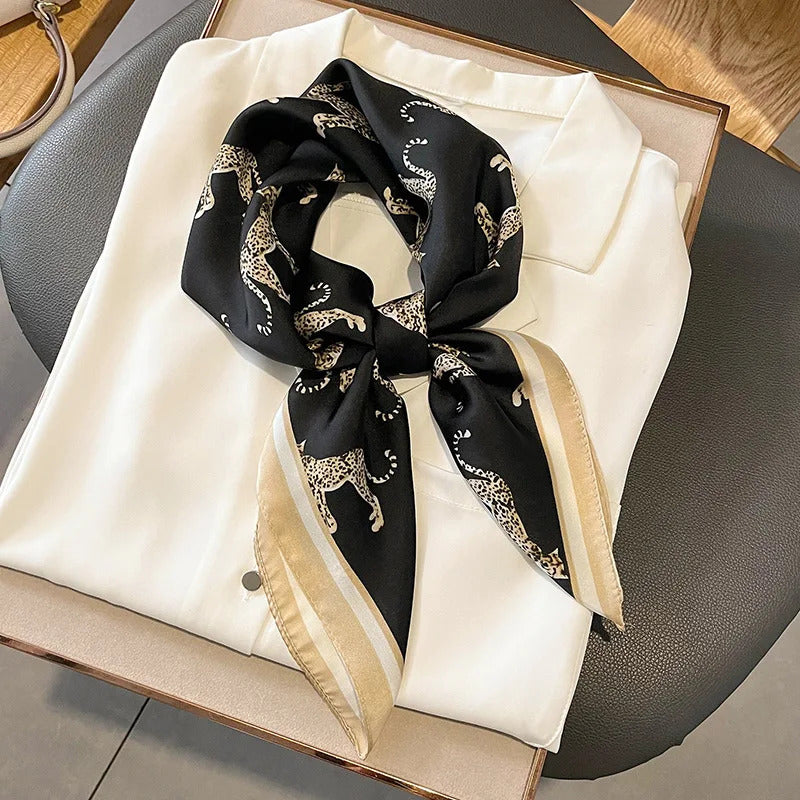 2023 Luxury Horse Print Female Silk Neck Scarf Square Hair Scarves Foulard Head Band Shawls Wraps Neckerchief Bandana Women