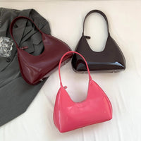 This Is a Patent Leather Shoulder Bag, Fashionable and High-quality Trend, Suitable for Hoing Out Shopping and Dating