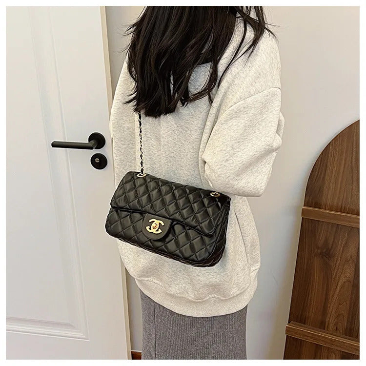 2024 new diagonal chain small square bag, classic texture, simple and fashionable, niche fashion style, luxurious high-end feel