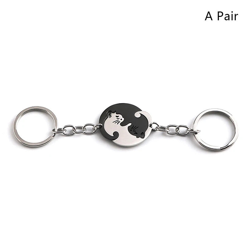 Cute Hug Cat Keychain Creative Patchwork Heart Round Keyring Couple Lovers Key Chains Bag Pendant Car Keyholder Accessories Gift