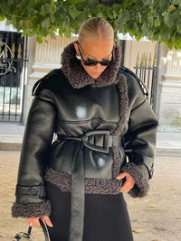 Luxury New Fur Splicing Thicken Warm Leather Jackets Women Fashion Big Lapel Belt Cropped Coats 2024 Lady High Streetwear Winter