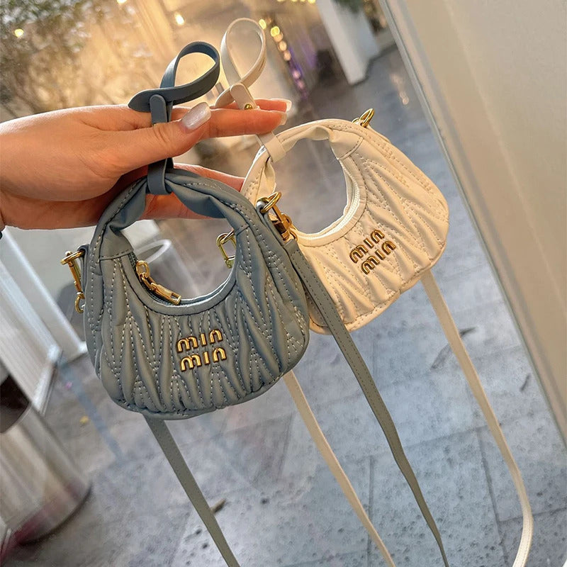 Brand Design New Women's Mini Messenger Bag Wrinkled Leather Shoulder Bag Metal Letter Lipstick Earphone Bag Y2k Girl Bag 2024