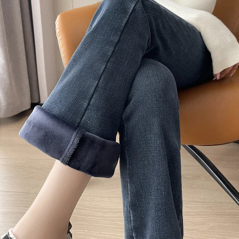 2023 Fashion New Women Warm Plush Flared Jeans Thermal Fleece Loose Denim Pants Female High Waist Urban Straight Flare Trouser