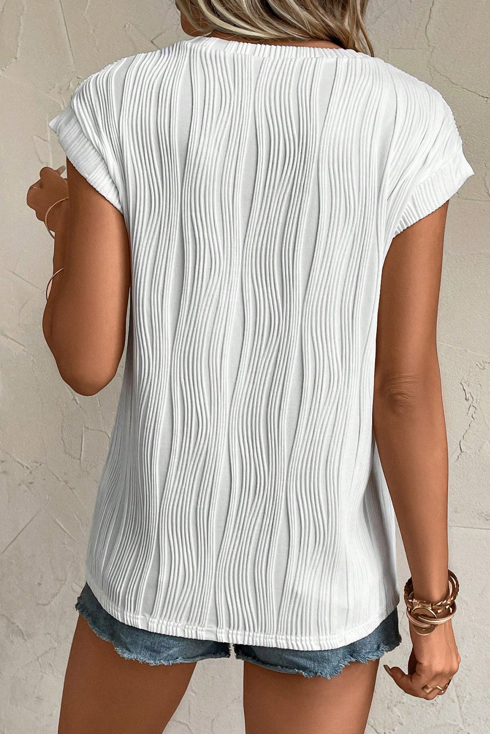 White Wavy Texture Cap Sleeve Top