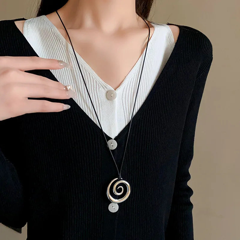 Autumn and Winter Metal Pendant Necklace Sweater Chain Accessories Wholesale