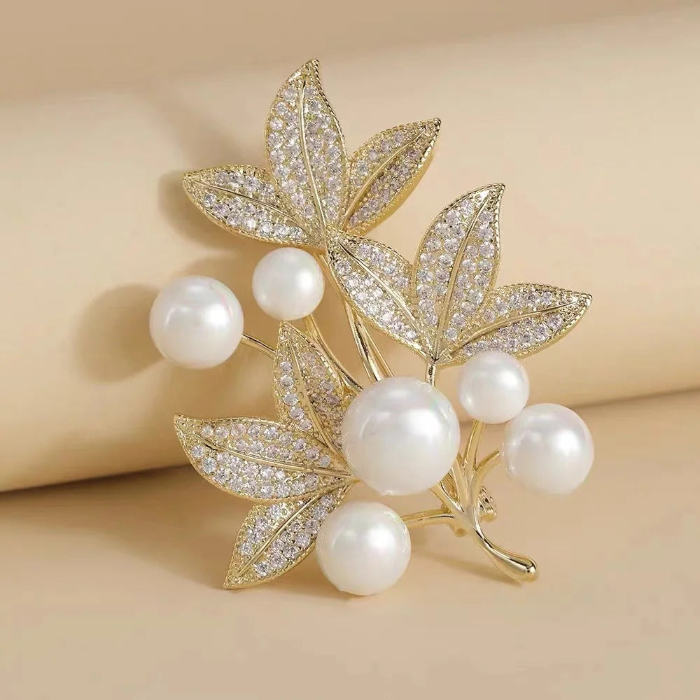 1PC Vintage Temperament Green Jasmine Brooch For Women Crystal Flower Buckle Brooch Dress Clothes Suit Scarf Clip Jewelry Gift