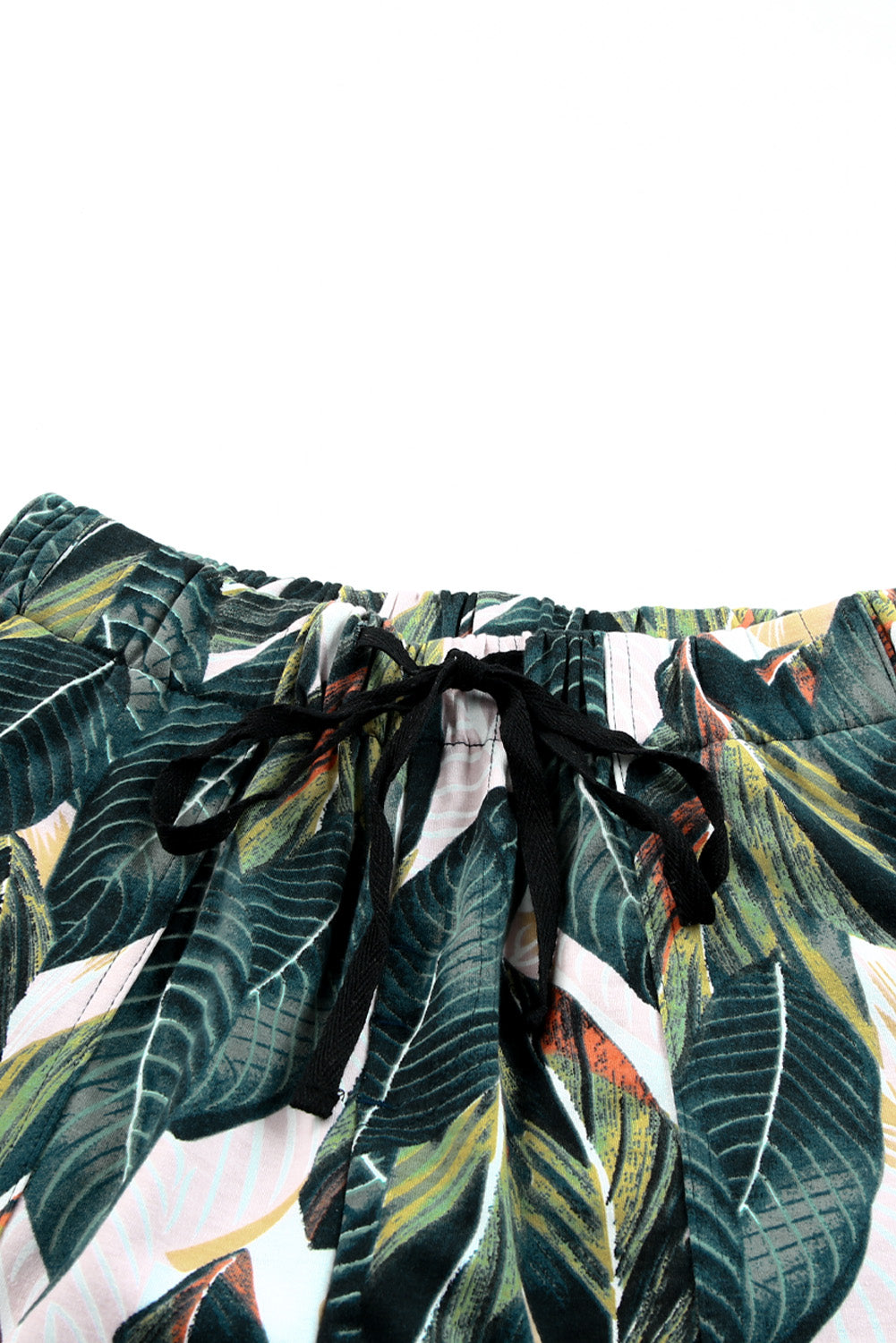 Green Leaves Print Drawstring Casual Elastic Waist Pocketed Shorts