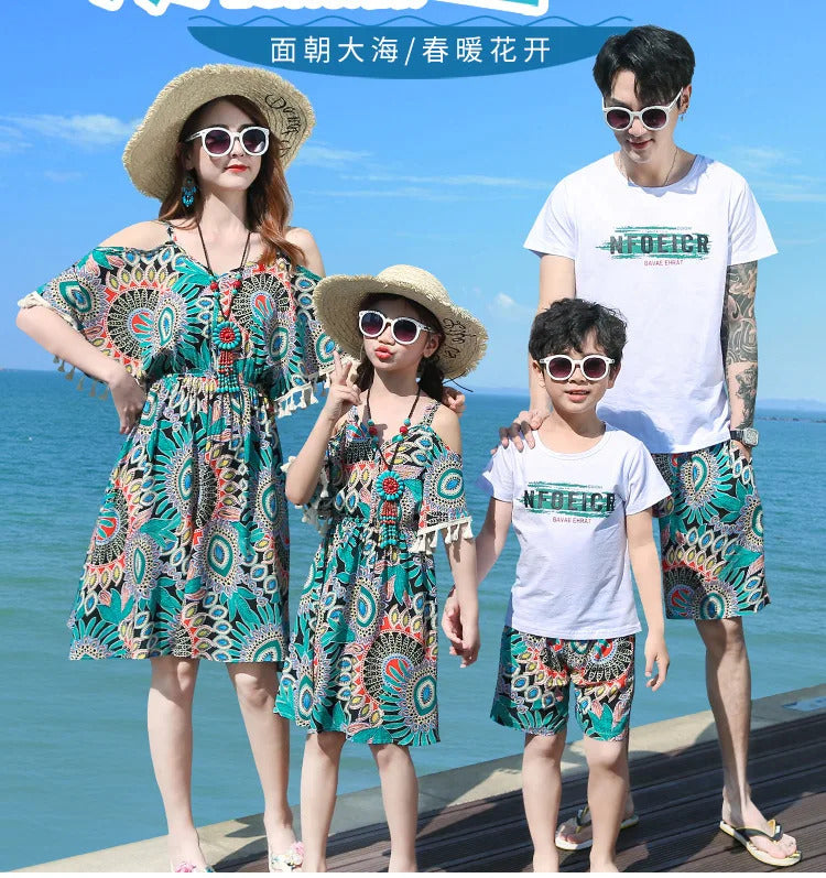 Family Matching Outfits 2022 Summer Beach Mother Daughter Floral Dresses Dad Son Cotton T-shirt & Shorts Couple Outfit Seaside