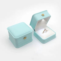 1 Pcs LED Jewelry Ring Box Luxury Velvet Rubber Necklace Pendant Gifts Display With Light For Proposal Engagement Wedding Case