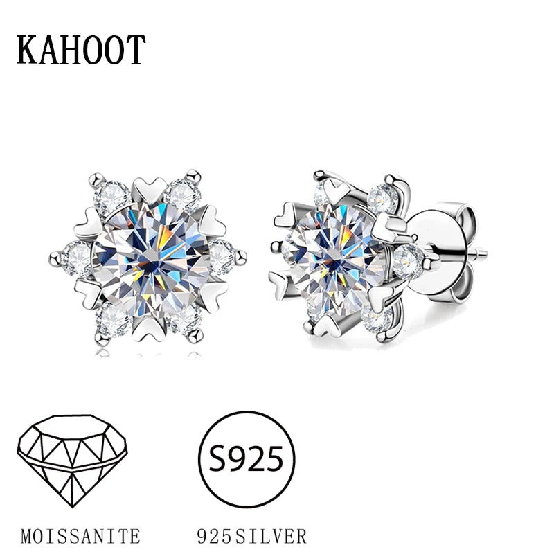 S925 silver moissanite snowflake earrings for women, fashionable and classic 6-claw design as a Valentine's Day gift for friends